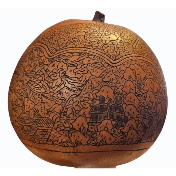 Vtg. Peruvian 2.25" Storyteller Gourd Rattle Hand Etched Ethnic Village Life - Picture 5 of 16